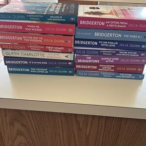 Bridgerton Series by Julia Quinn - COMPLETE BRAND NEW 14 book set NEW